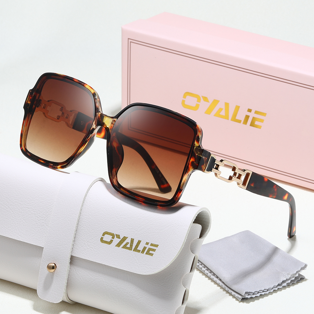 Travel Accessories Brand - Gafas de sol Oyalie con montura