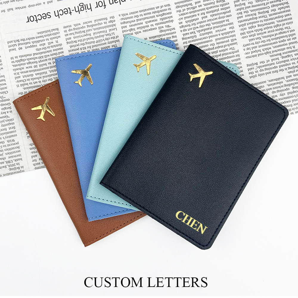 Porta pasaporte con iniciales  - Travel Accessories Company reseña y precio