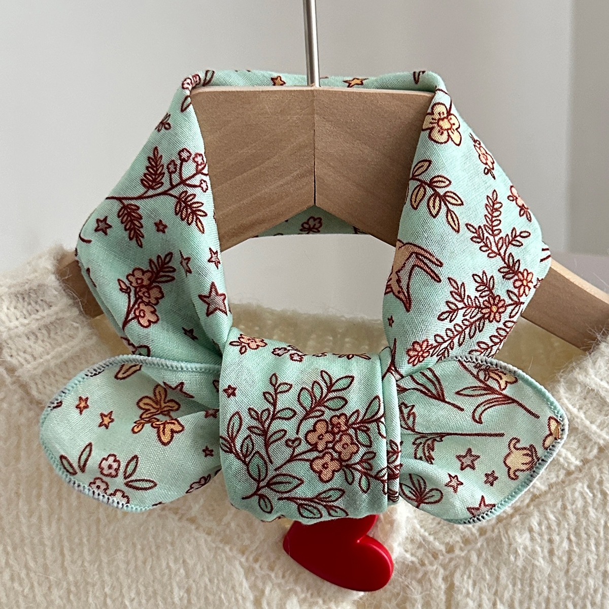 Un par de bufanda con estampad - Travel Accessories Neck reseña y precio