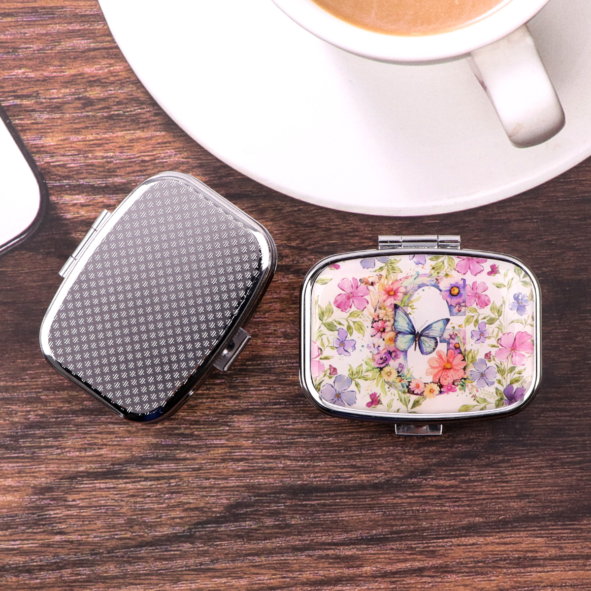 Cajas para pastillas con letra - Travel Accessories Jewelry reseña y precio